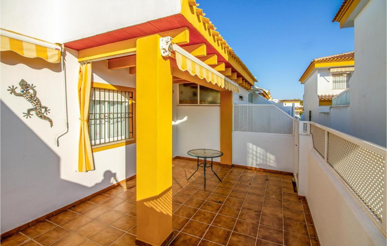 4 Bedroom Cozy Home In Pilar De La Horadada Dış mekan fotoğraf